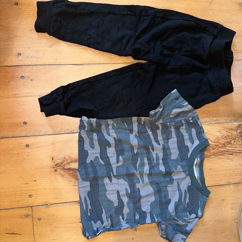 Play by Little Sleepies 2-Piece Camo T-Shirt and Jogger Set Size 3T
